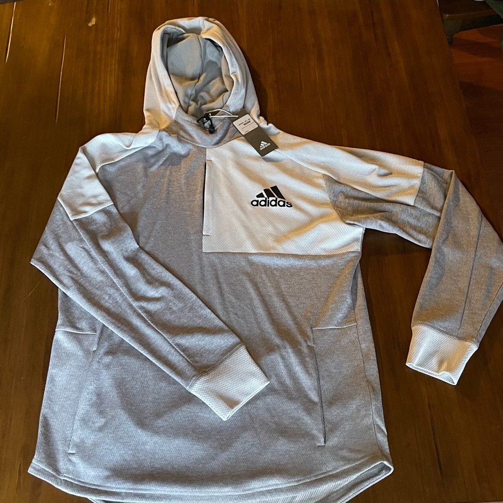 GRAY ADIDAS SWEAT SUIT.